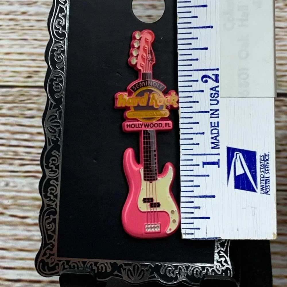 Hard Rock Cafe collectible pin
